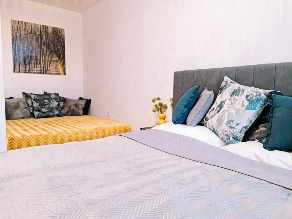 Urban Bloom Apartments By Booky Liptovský Mikuláš Екстериор снимка