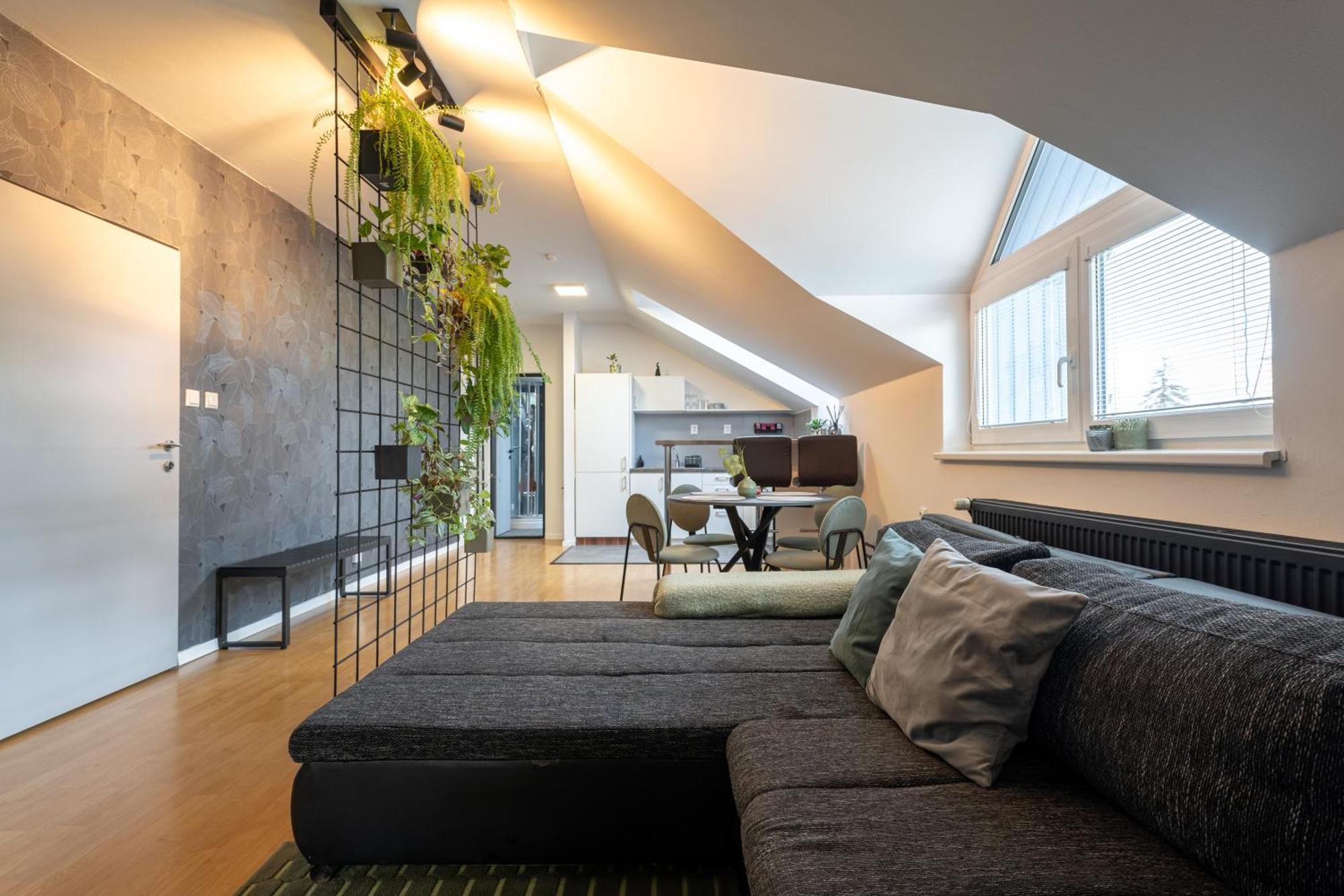 Urban Bloom Apartments By Booky Liptovský Mikuláš Екстериор снимка