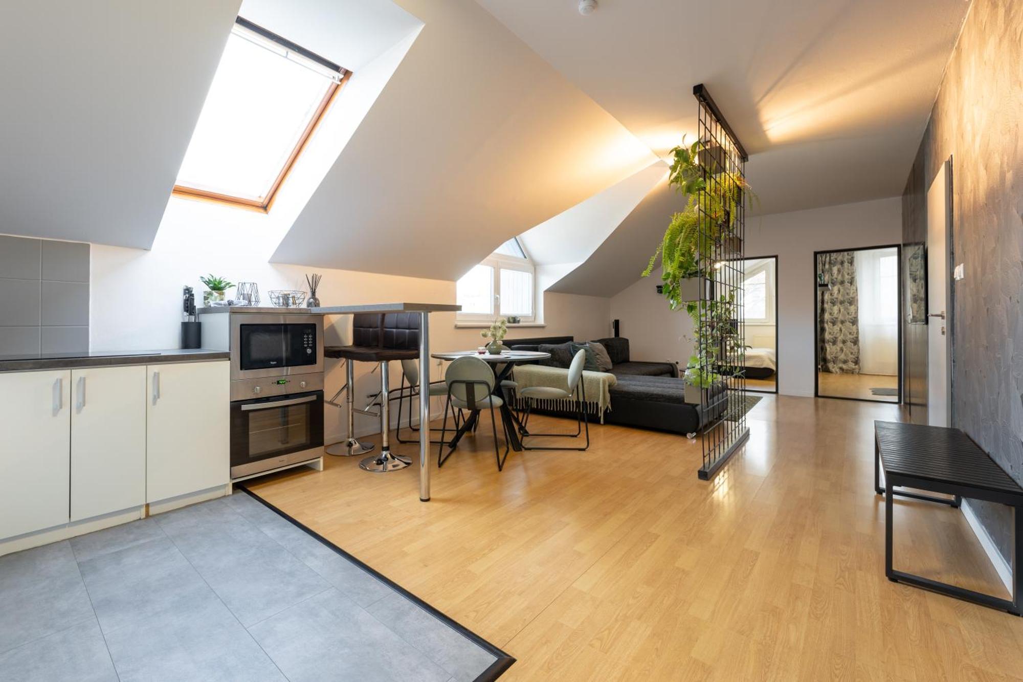 Urban Bloom Apartments By Booky Liptovský Mikuláš Екстериор снимка