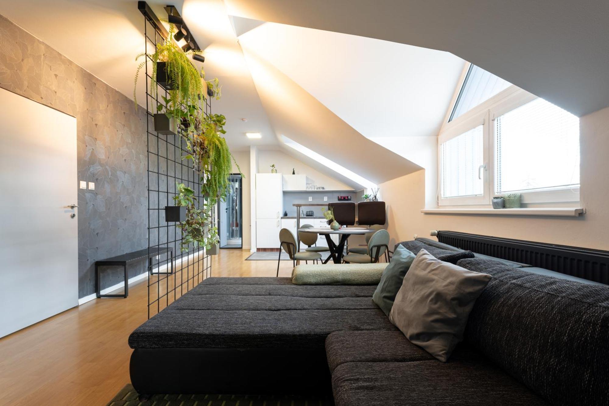 Urban Bloom Apartments By Booky Liptovský Mikuláš Екстериор снимка