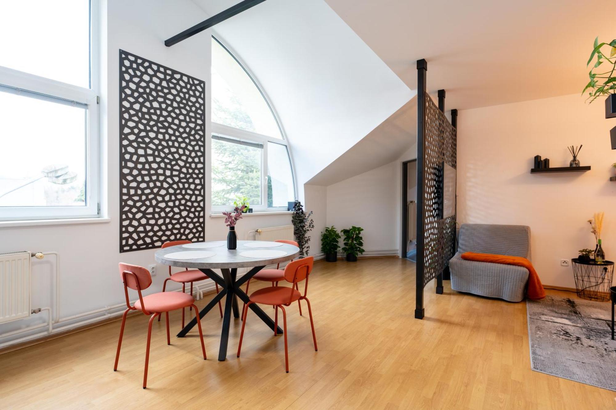 Urban Bloom Apartments By Booky Liptovský Mikuláš Екстериор снимка