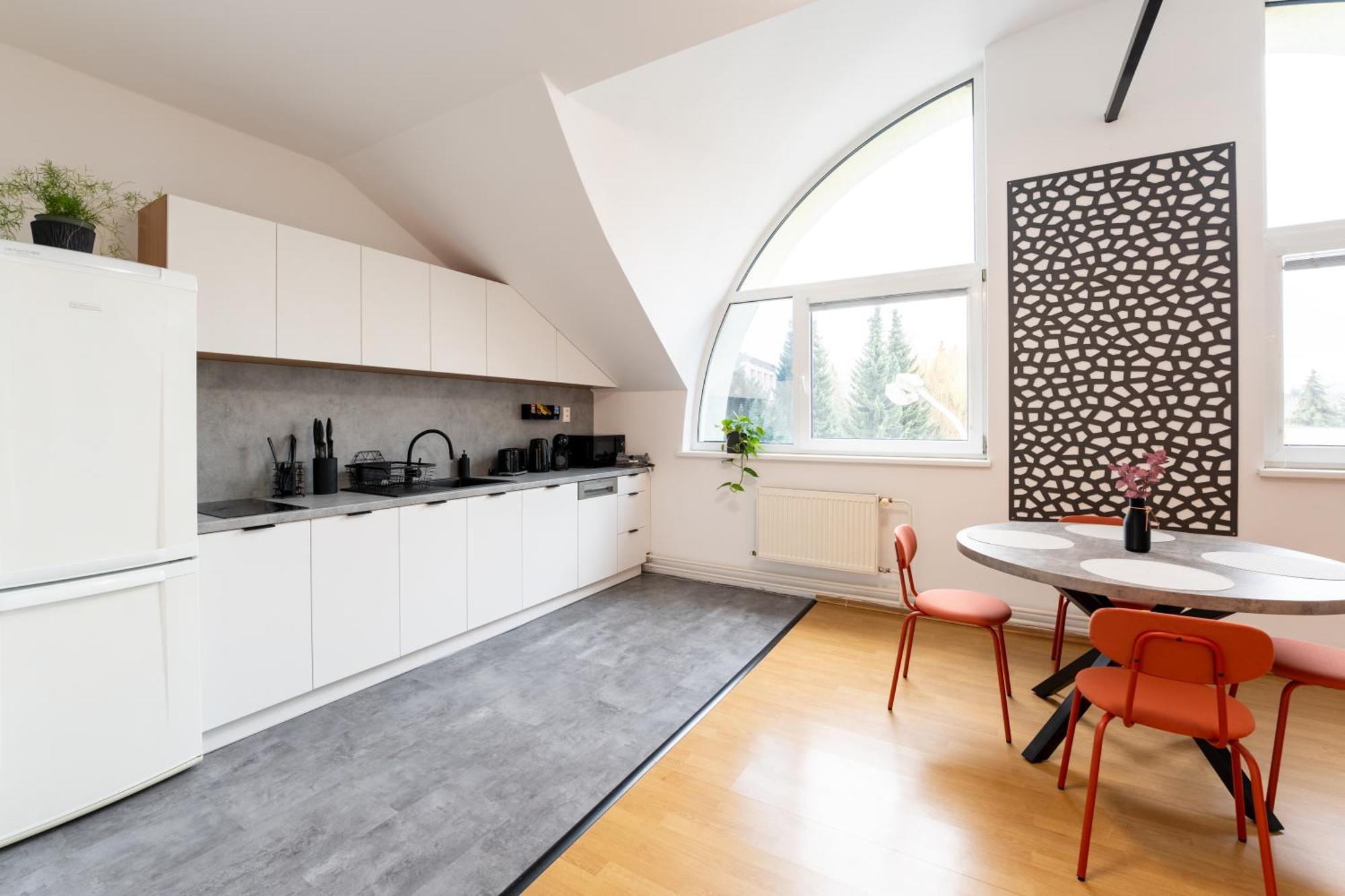 Urban Bloom Apartments By Booky Liptovský Mikuláš Екстериор снимка